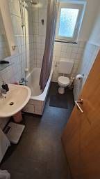 Vorher/nachher © Enno Makoschey Heizung- und Sanitär GmbH Vorher/nachher © Enno Makoschey Heizung- und Sanitär GmbH